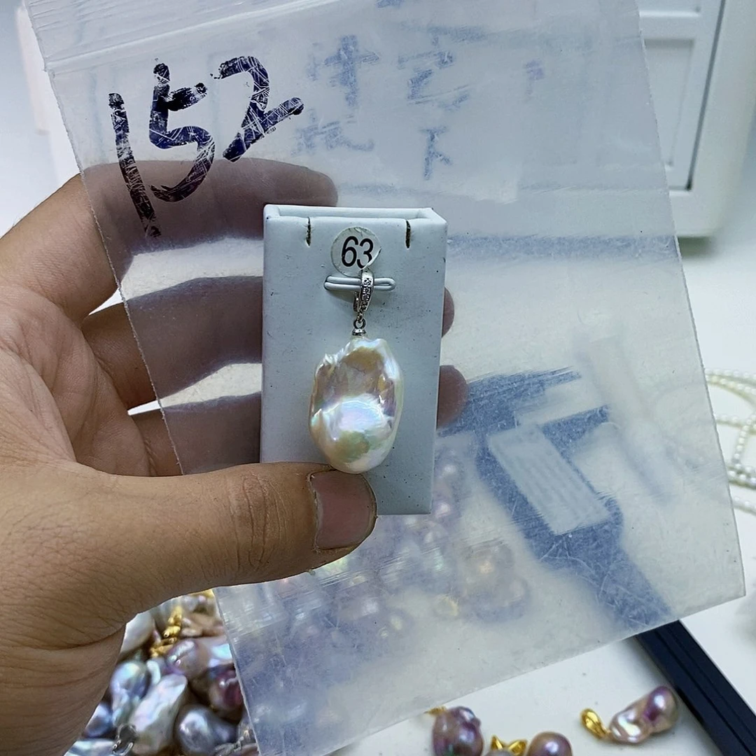 淡水珍珠合金颈饰