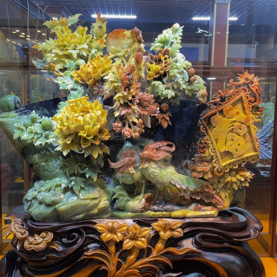 蛇纹石玉未镶嵌摆件