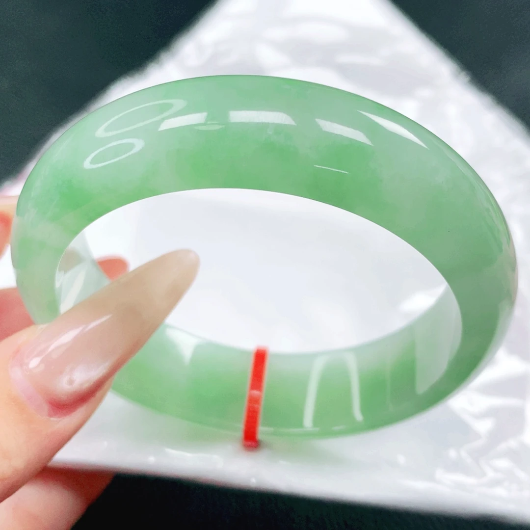 翡翠未镶嵌手镯57