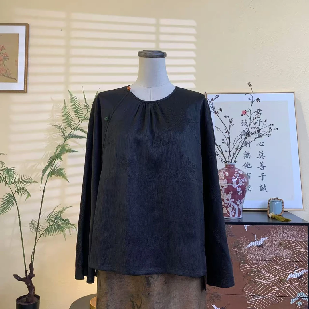 知羽.香云【祥瑞】新中式桑蚕丝香云纱顺纡绉圆领上衣ZY27218150