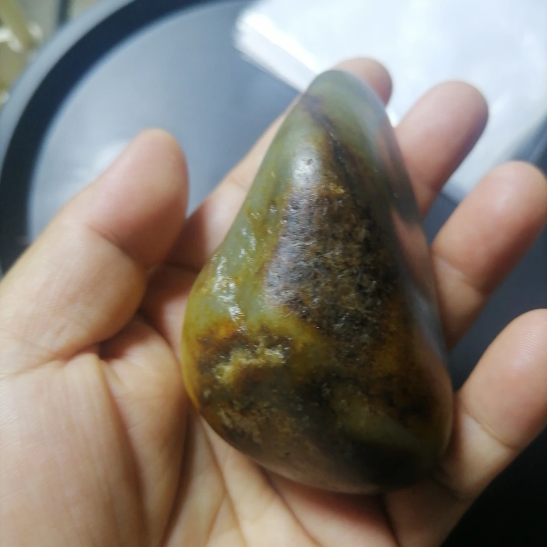 天然和田玉原石无修十籽九裂介意慎拍