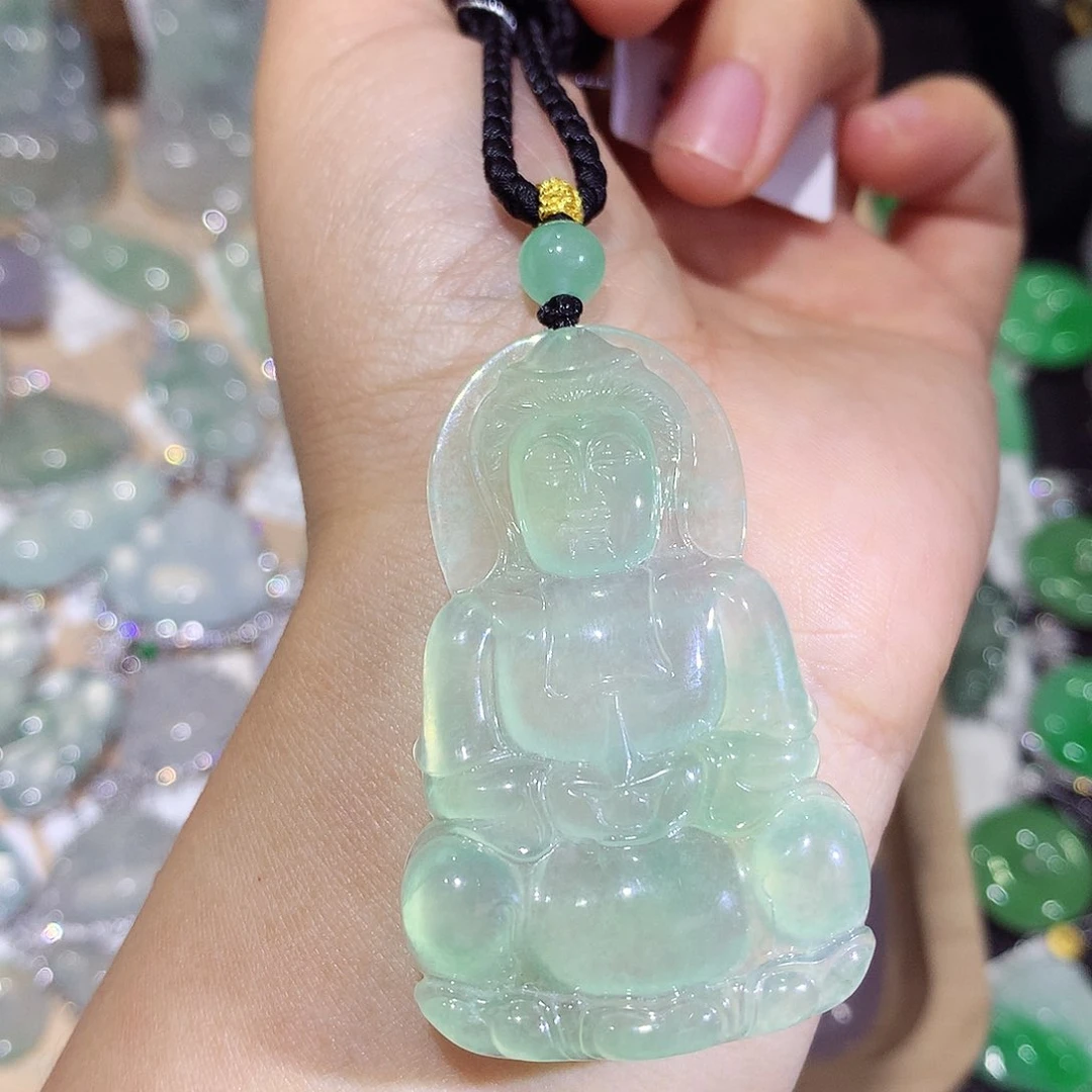 翡翠未镶嵌颈饰观音