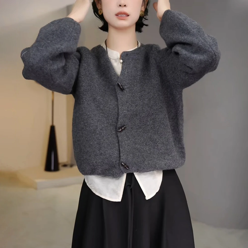 秋季女灰色毛衣开衫外套慵懒高级感宽松洋气减龄外穿针织衫上衣