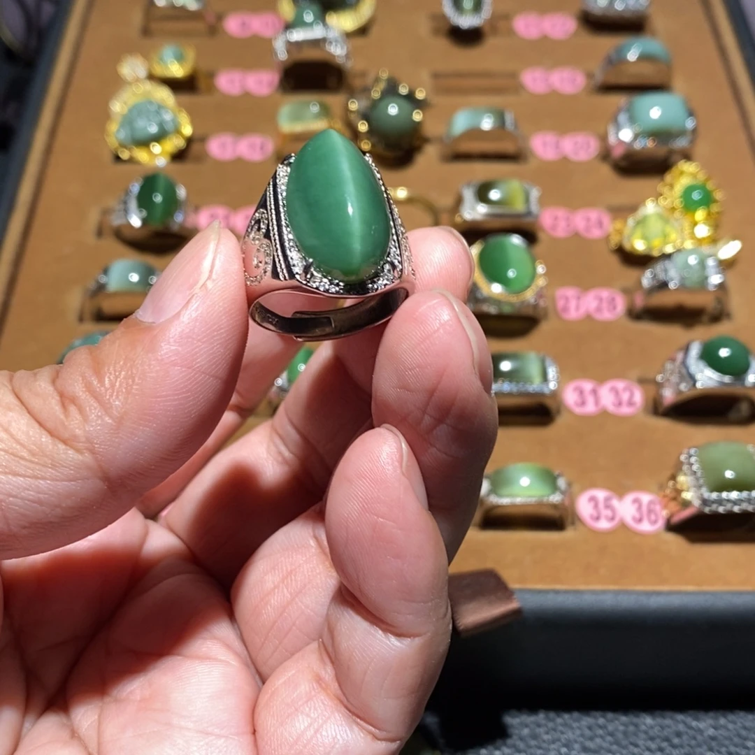 碧***兰和田玉未镶嵌颈饰