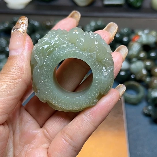 和田玉挂件未镶嵌