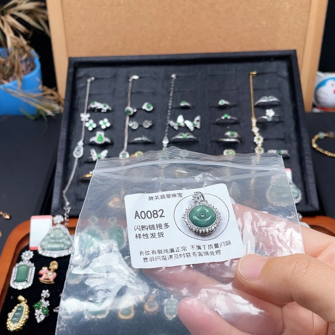 翡翠银S925镶嵌颈饰