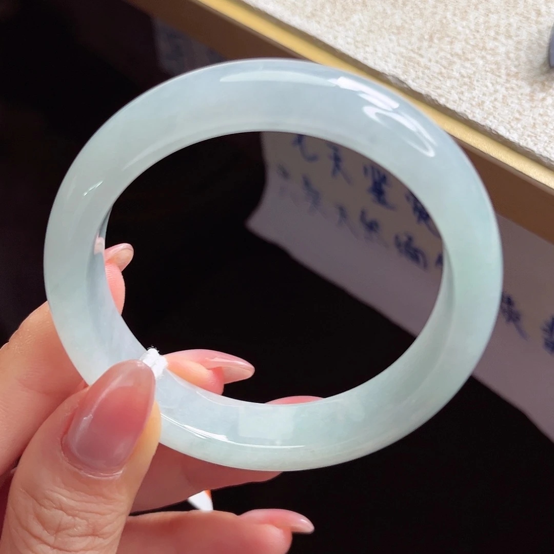 翡翠未镶嵌手镯手镯