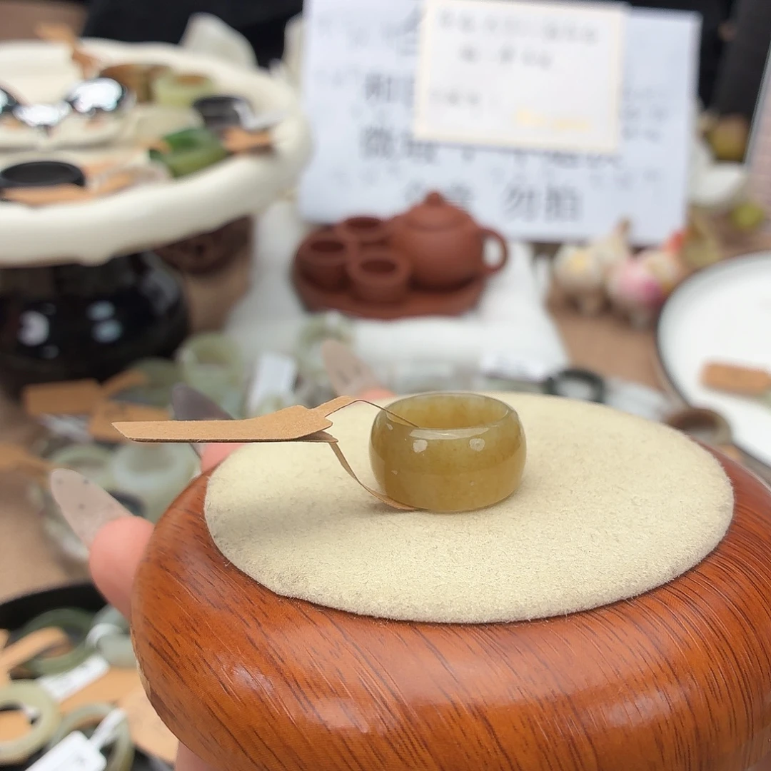 和田玉（糖玉）戒指未镶嵌c64糖色墩墩16.7不退换