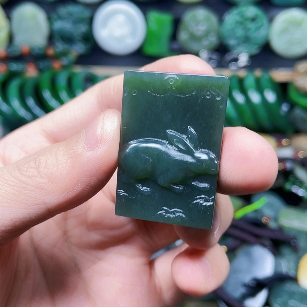 和田玉未镶嵌珠宝奇石