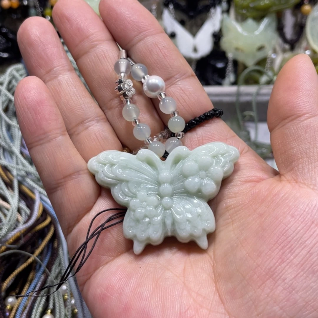 【闪购商品】岫玉颈饰未镶嵌哎***?67吊坠