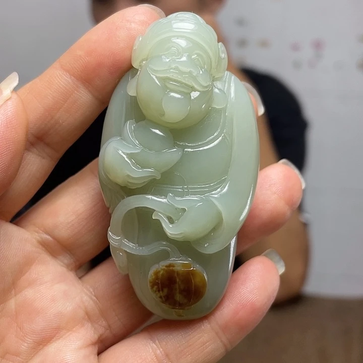 和田玉未镶嵌把件