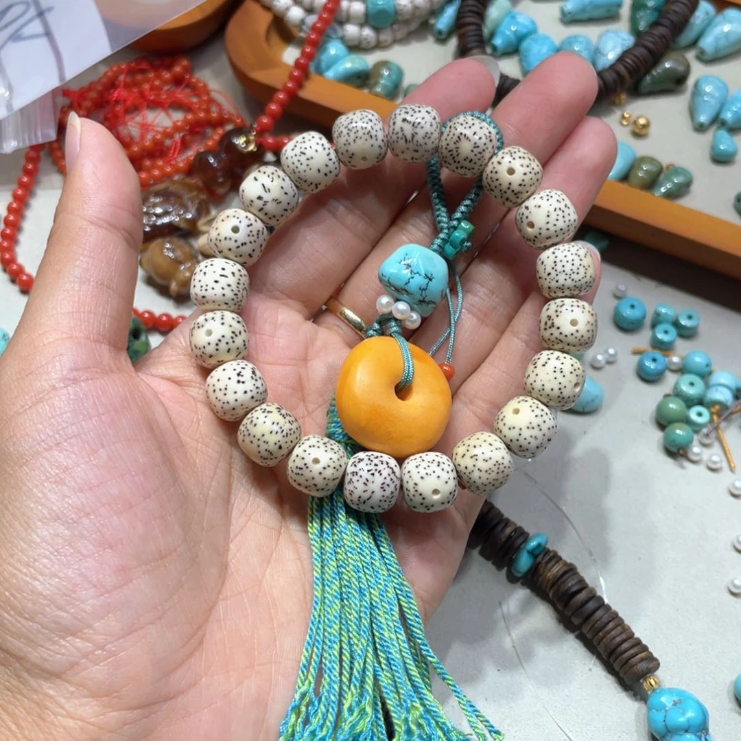 星月菩提手串星月菩提搭配绿松蜜蜡