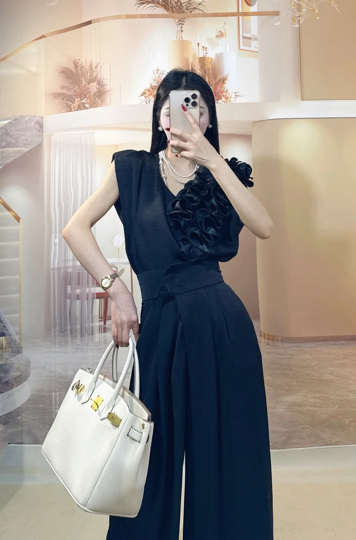 清仓NO退NO换气质立体花朵马甲衬衫