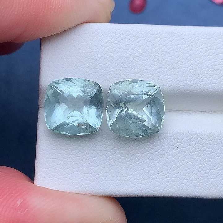 海蓝宝石裸石二颗