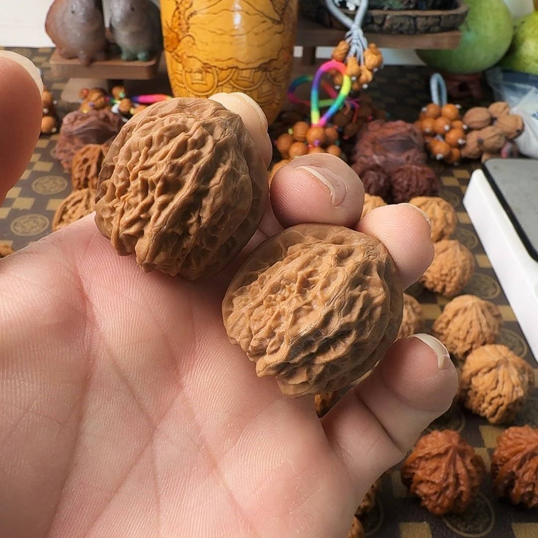 把件文玩核桃野生麻核桃