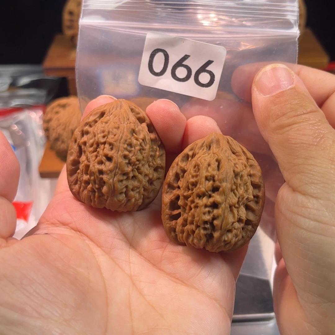 吊坠文玩核桃高炮拉丝35