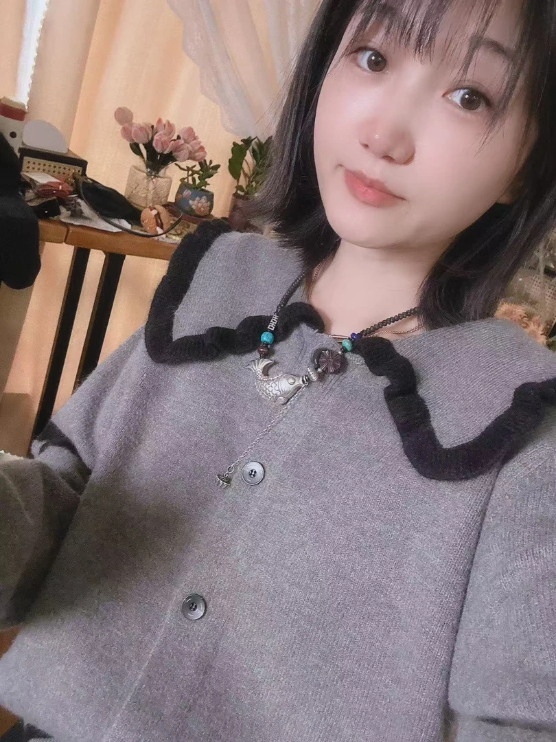 【十八岁】 婷婷同款推荐 时尚百搭减龄海军领拼色针织开衫