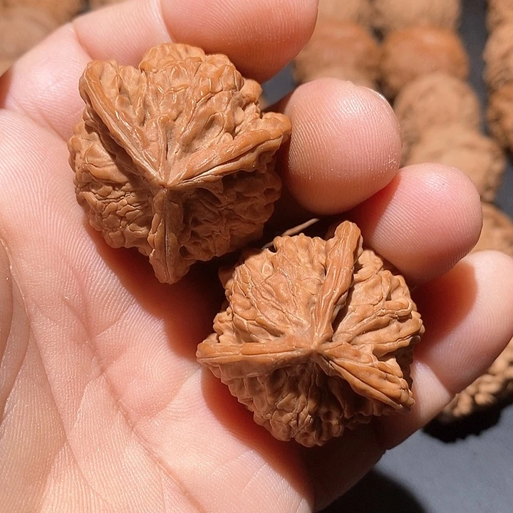 吊坠文玩核桃三棱