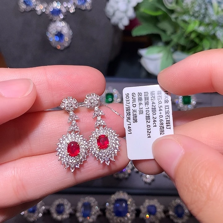 耳钉18K金镶嵌红宝石