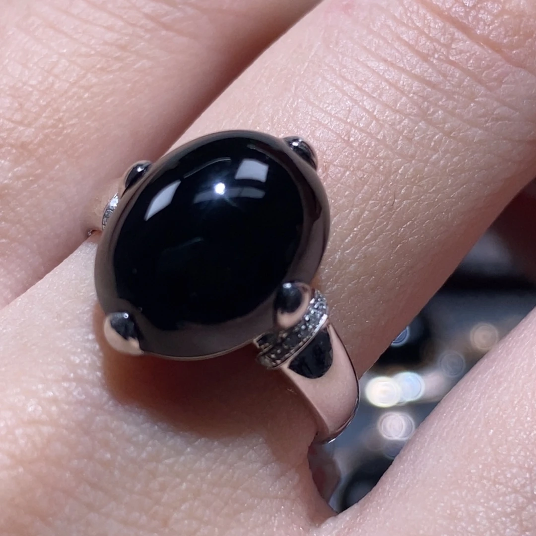 翡翠18K金镶嵌戒指