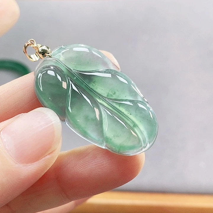 翡翠未镶嵌手镯（圆镯）