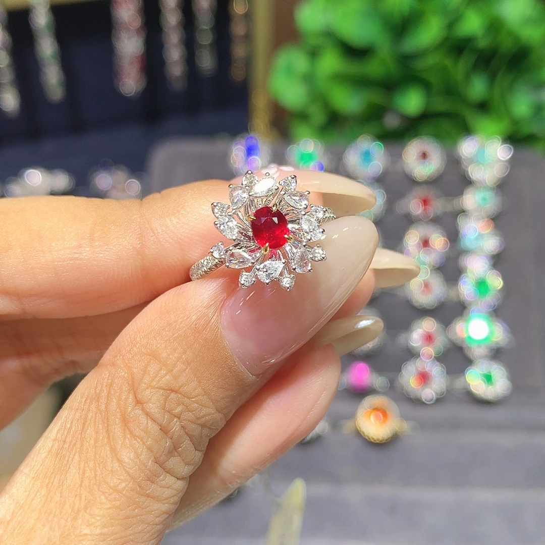 红宝石戒指18K金镶嵌0.56ct