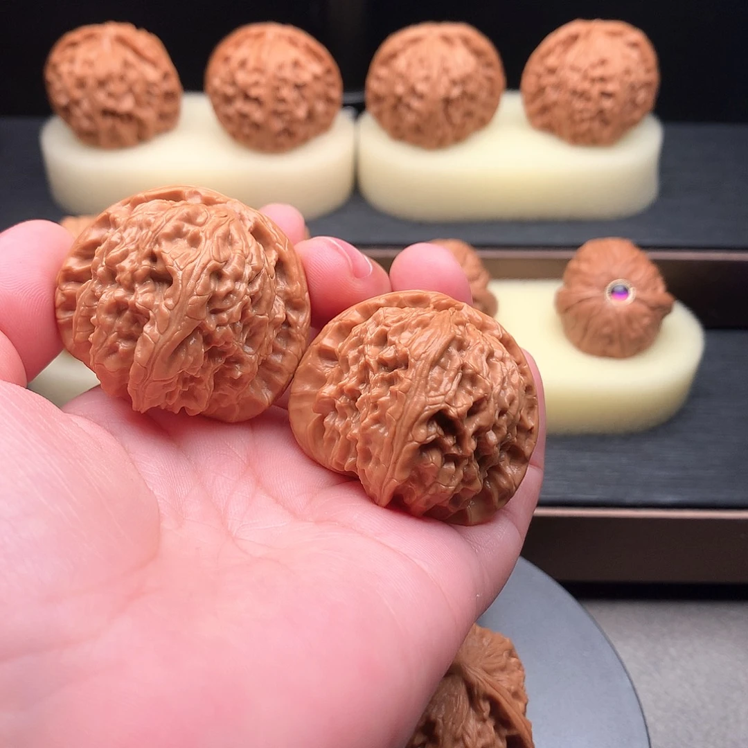 文玩核桃吊坠334号球白41