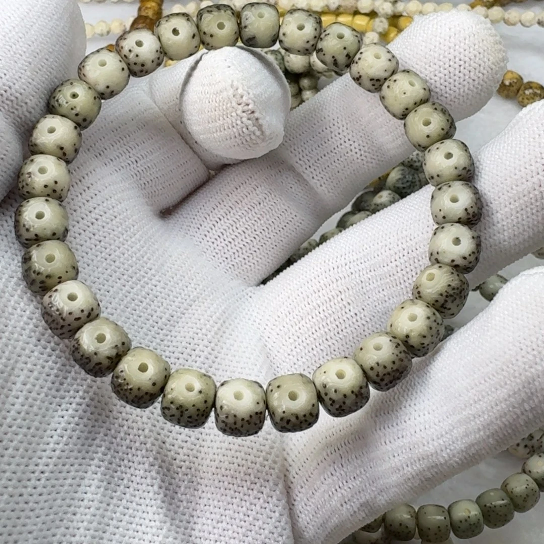 牵***手星月菩提吊坠玉化通体