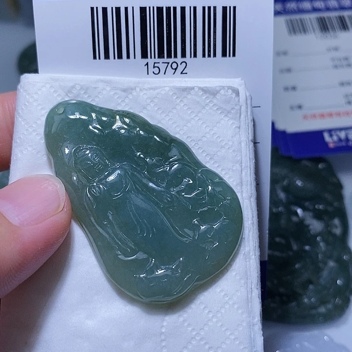翡翠未镶嵌颈饰天光墟翡翠市场现金代购
