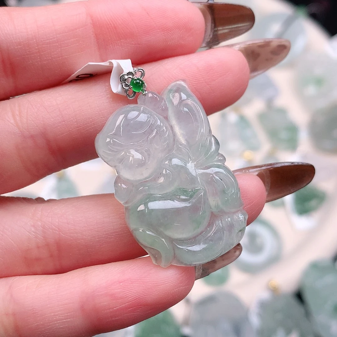 翡翠颈饰18K金镶嵌飘绿蝴蝶仙子38、33、21.5、5