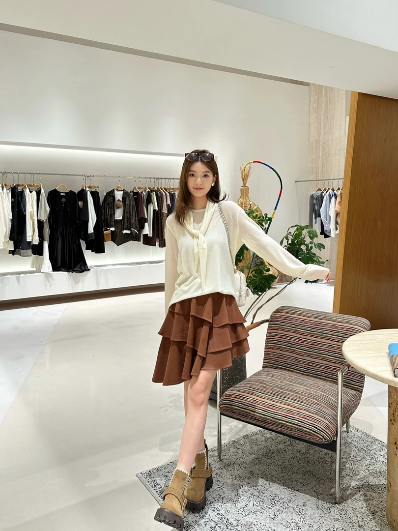 ANNENONO设计师品牌 小众新款 复古麂皮不规则蛋糕半裙