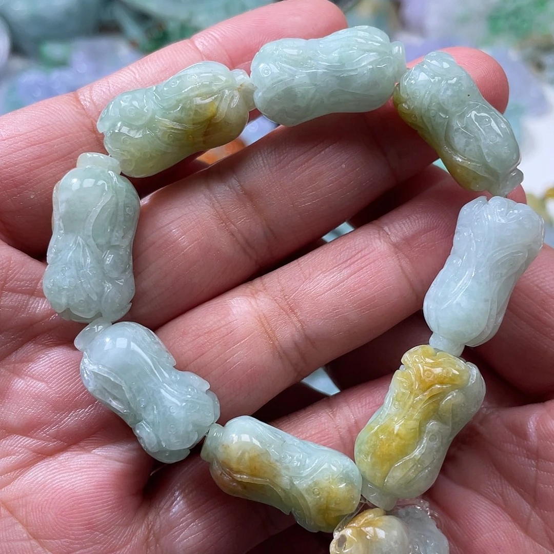 翡翠未镶嵌颈饰翡玉缘翡翠