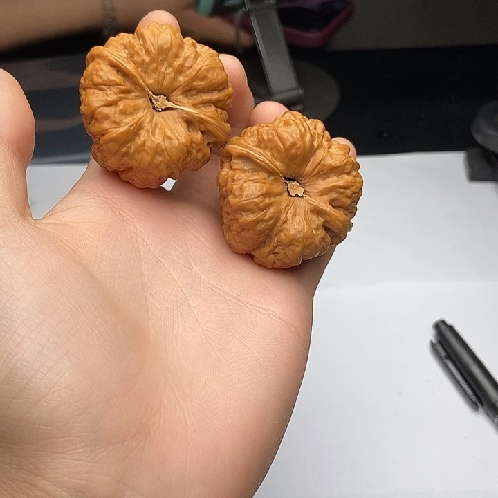 桃核吊坠边肚同尺42