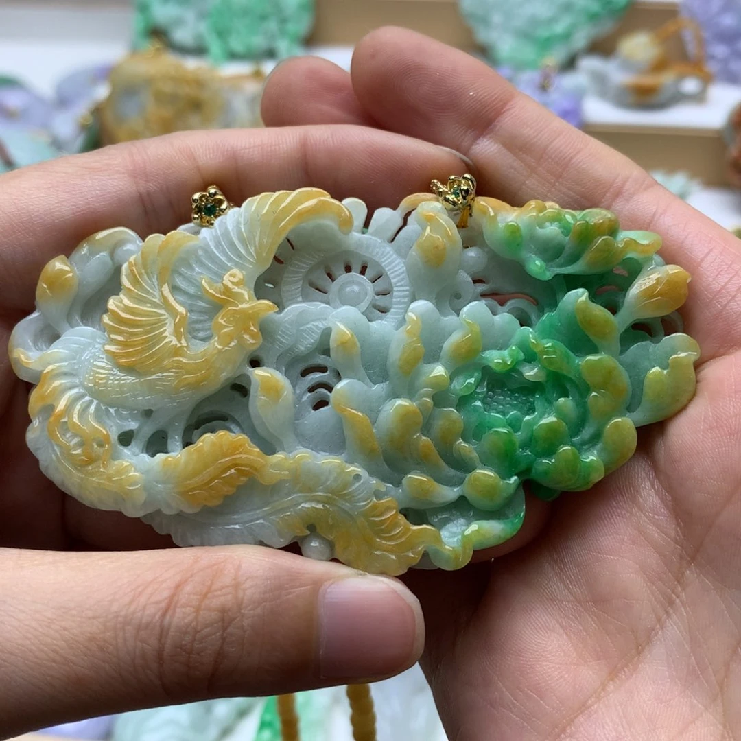 翡翠未镶嵌颈饰翡翠
