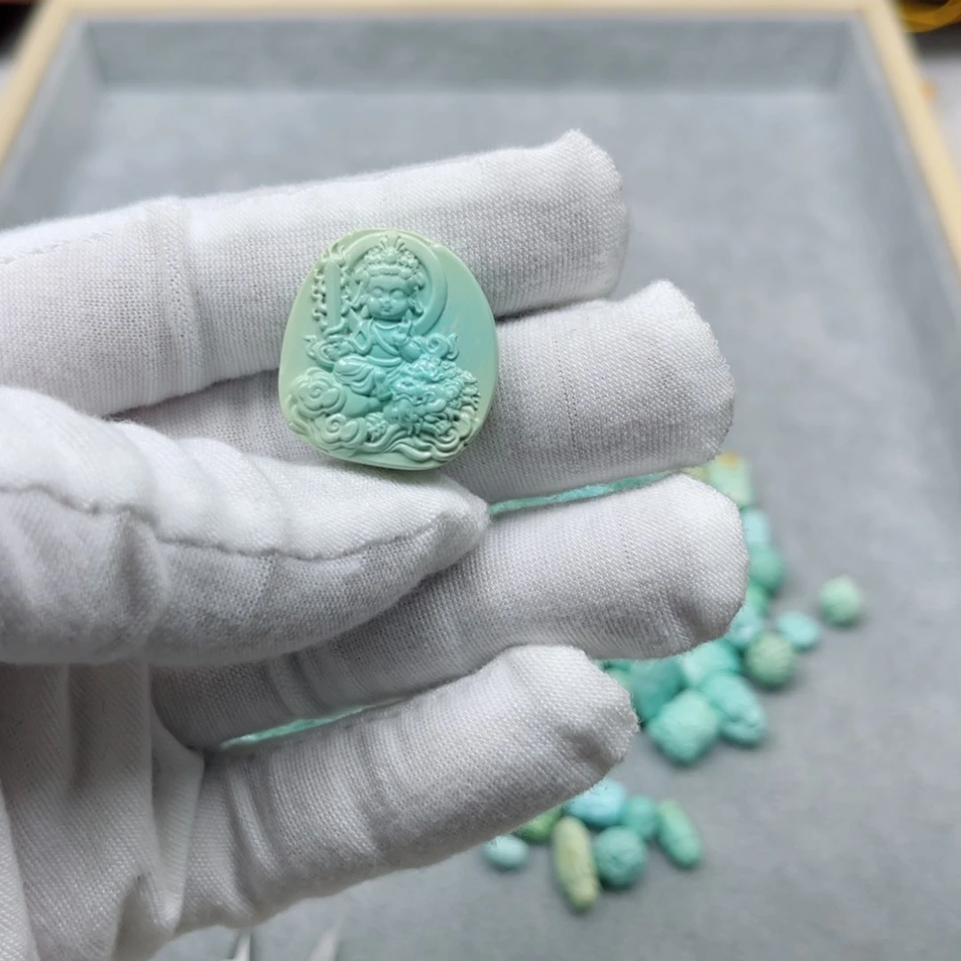 绿松石未镶嵌挂件