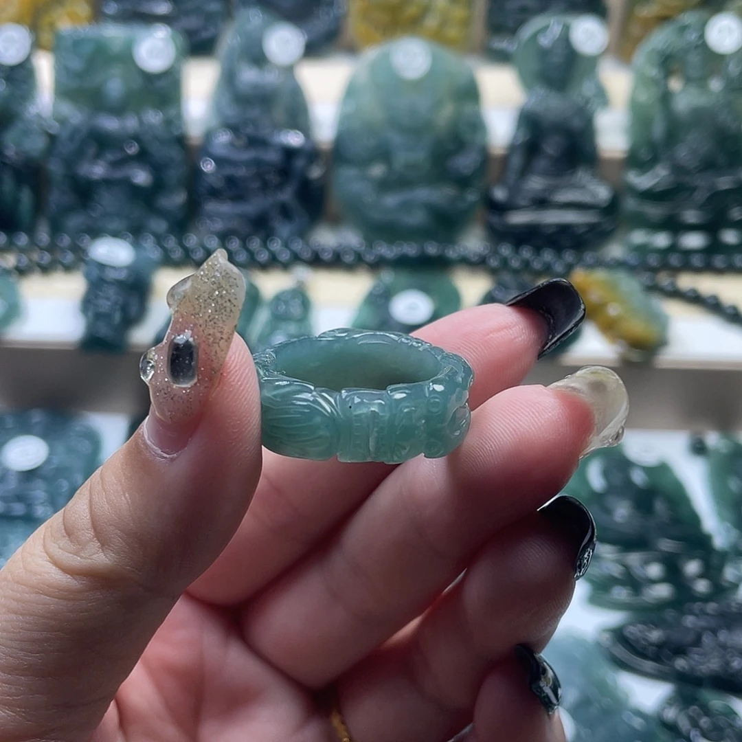 翡翠未镶嵌颈饰翡翠未镶嵌