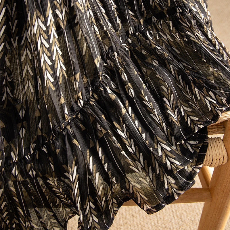 新款轻盈感奢华印花显瘦高腰百搭高级感百褶雪纺半身裙0076