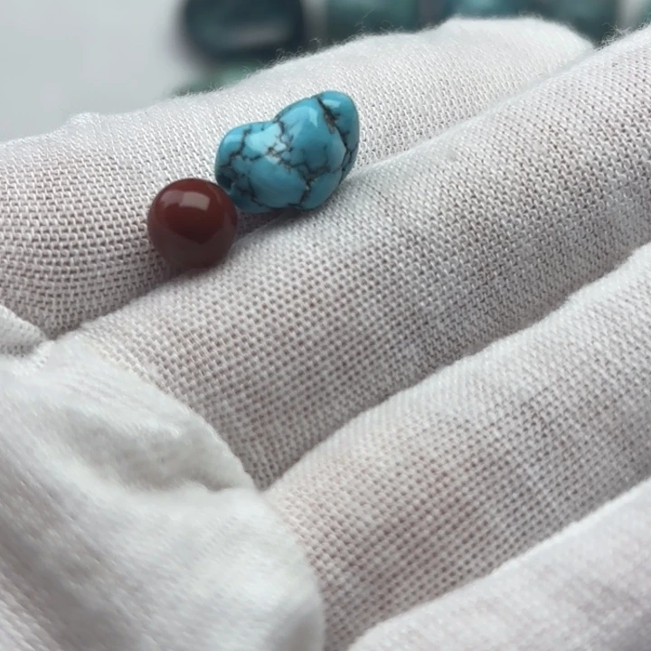 南红玛瑙未镶嵌珠宝奇石