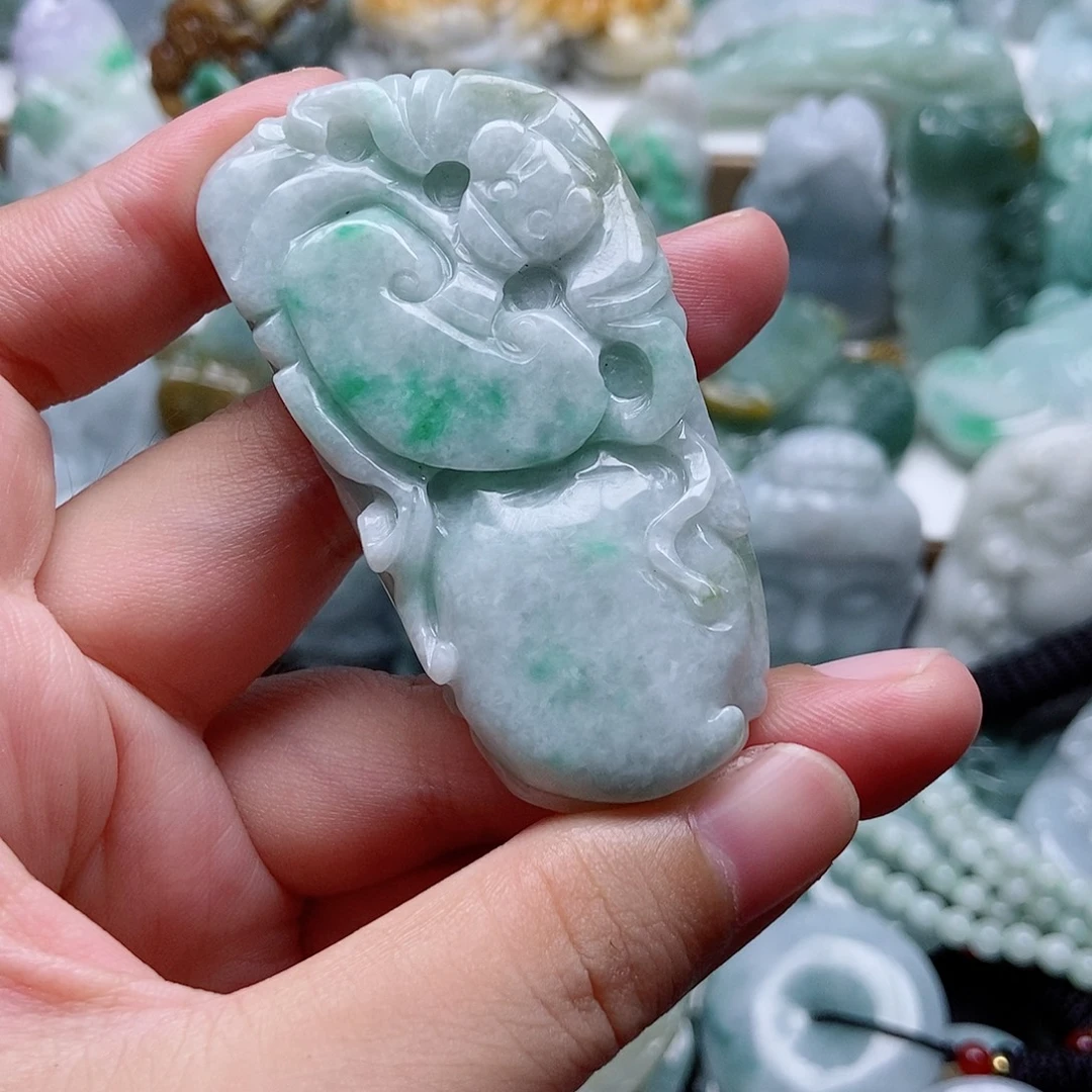 翡翠未镶嵌吊坠(不含链)1