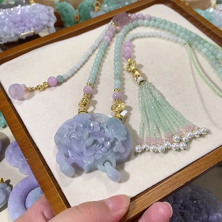 翡翠未镶嵌颈饰翡翠吊坠