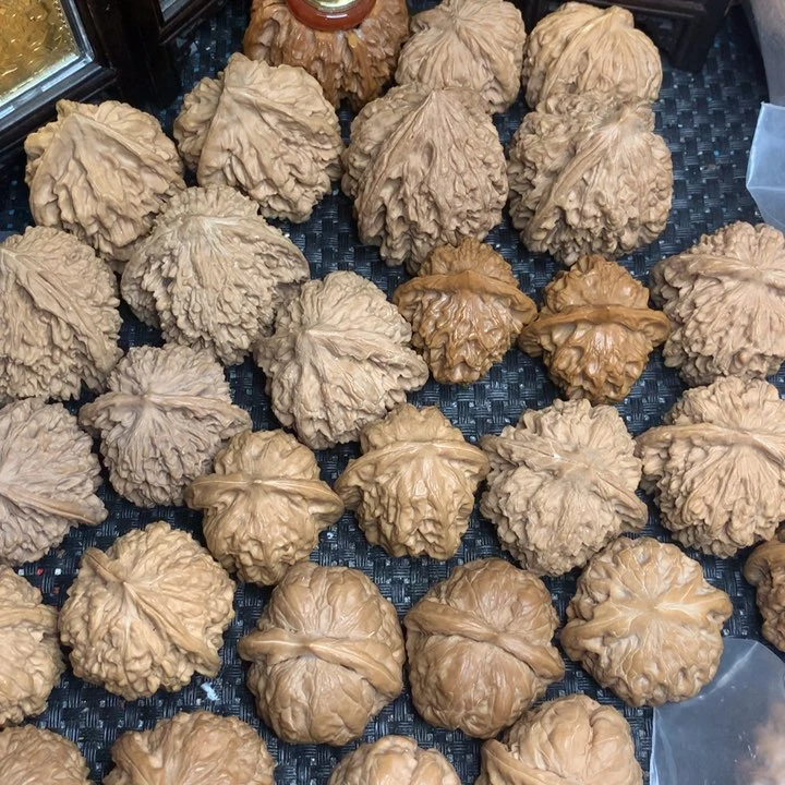 桃核把件豪*四座楼狮子头