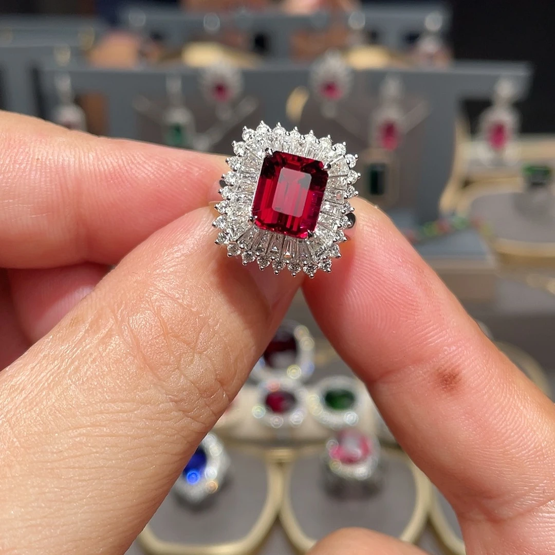 18K金镶嵌戒指碧玺3.88ct