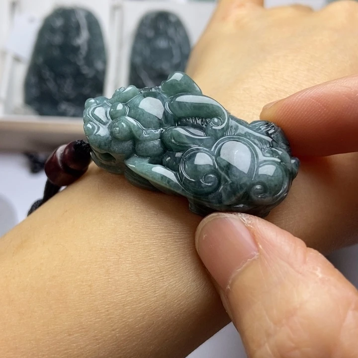 颈饰未镶嵌翡翠翡翠