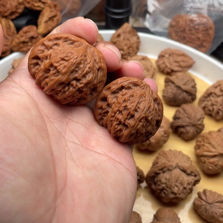 文玩核桃把件用****1文玩核桃手把件