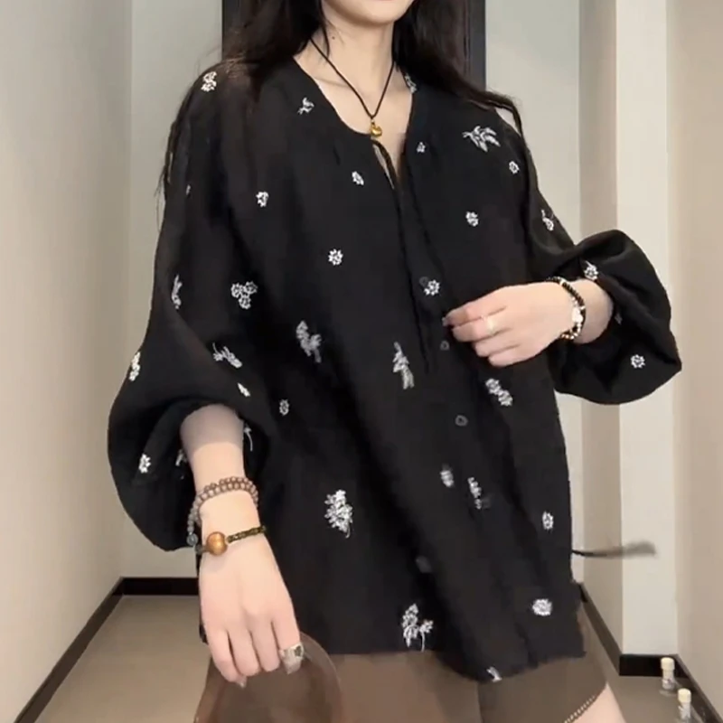 韩系慵懒风别致印花系带V领衬衫新款轻奢轻薄防晒显瘦单排扣上衣