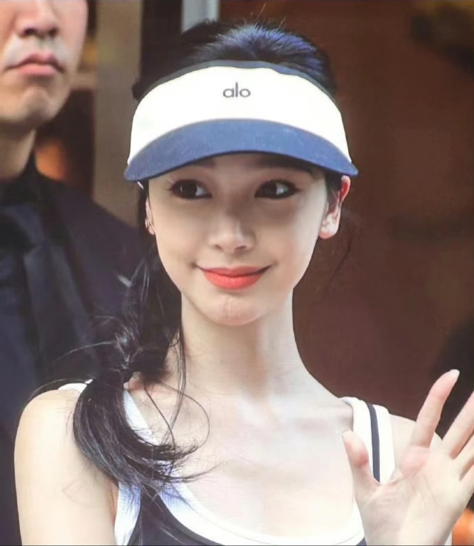 易梦玲同款拼色空顶帽显瘦遮阳帽帽子