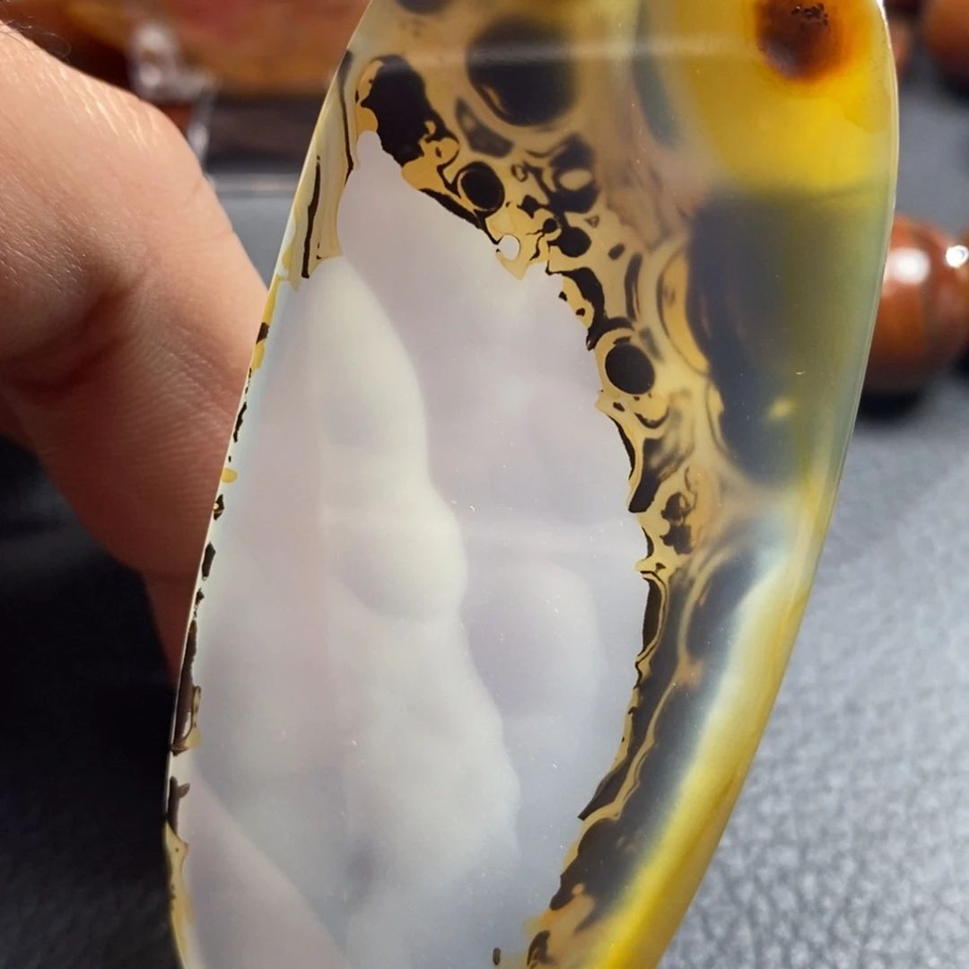 玛瑙/玉髓颈饰未镶嵌石*