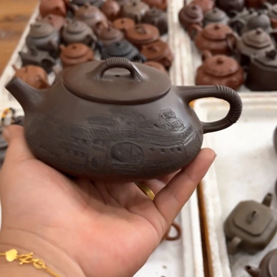 茶壶紫砂瑕疵……………………