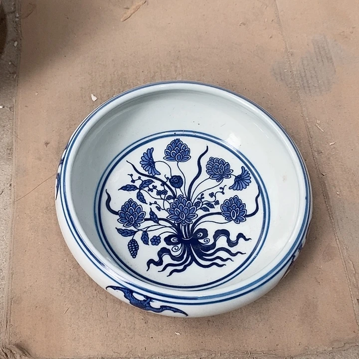 瓷片我也好可爱的啊哈