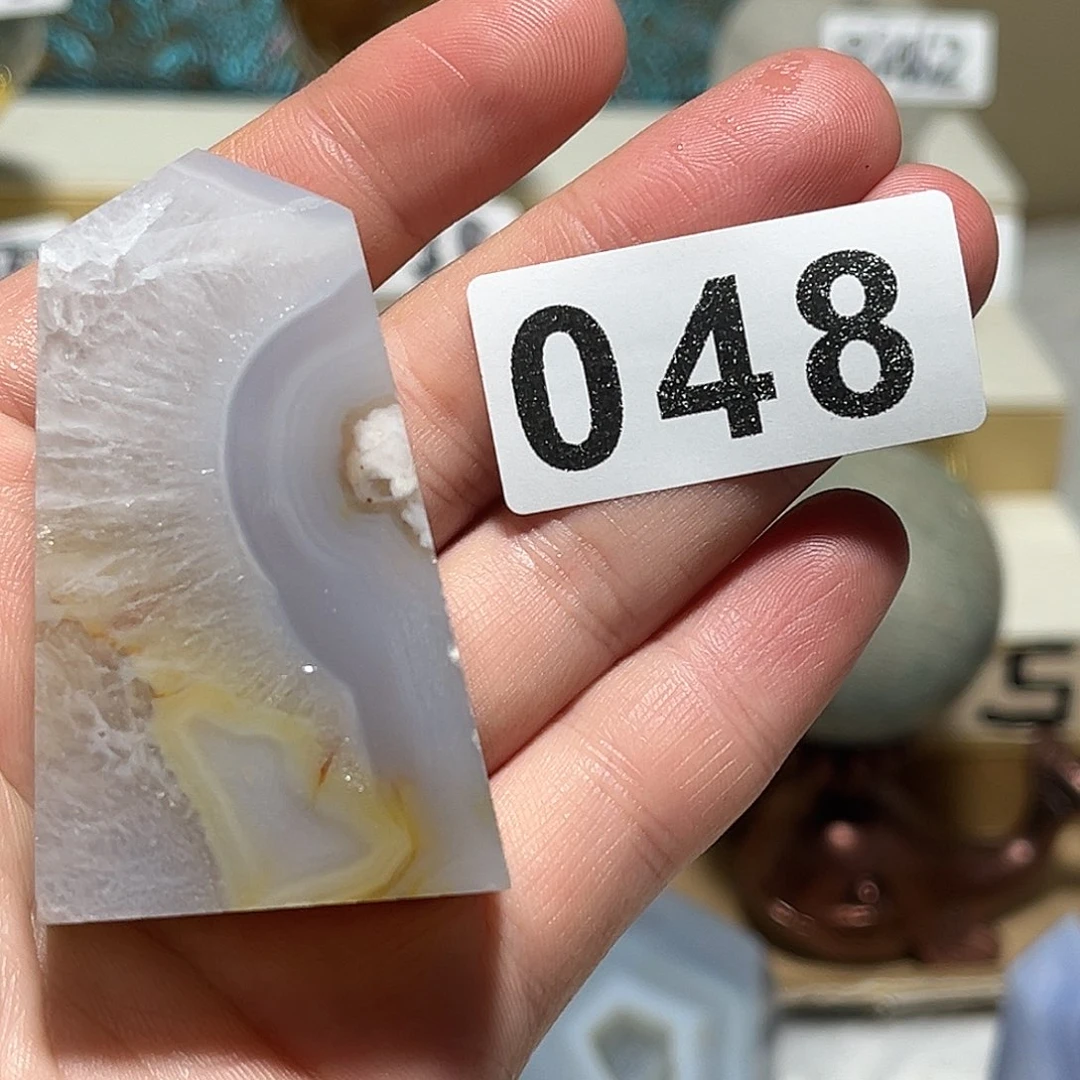 未镶嵌水晶大型摆件（非配饰）